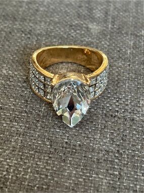 Gold Tone Teardrop Crystal Rhinestone Statement Ring Sizes 7 8 9